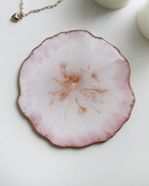 Подставка из эпоксидной смолы розовый зефир - вид снизу